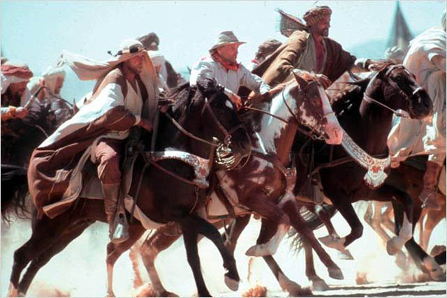 El caballo Hidalgo mustang norteamericano participando de la carrera de 3000 millas Oceanos de Fuego en Arabia