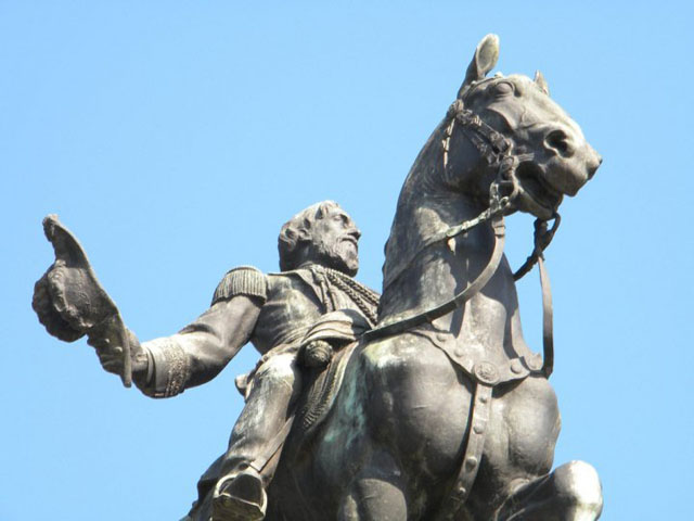 Estatua de caballo